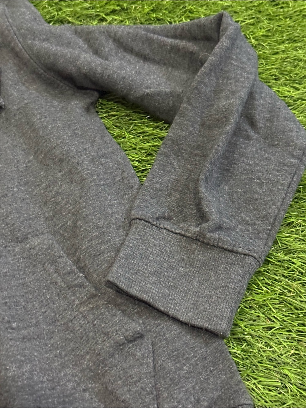 GAP Hooded Sweatshirt - Picture 3 of 5